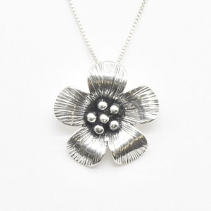 Daisy Pendant, Flower Pendant, Solid Sterling Silver, Blossom Necklace, Vintage Flower Pendant, Silver Flower Necklace