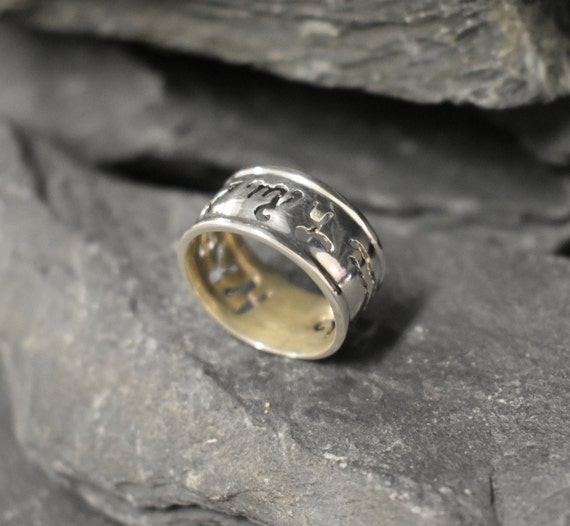 Silver shop ring astrology