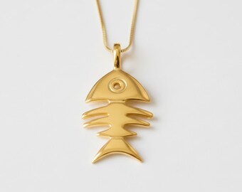 Colgante de pez dorado, collar de pez dorado, colgante de espina de pescado, collar artístico, collar de animales, collar de vermeil de 18 quilates, collar marino, chapado en oro