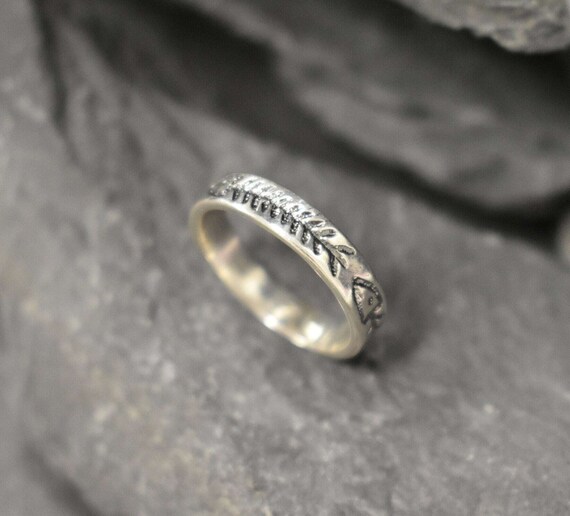 Fish Bone Ring Engraved Band Fish Ring Dented Ring Thick Silver Band Sterling Silver Ring Fishbone Silver Band Solid Silver Ring Etsy Canada