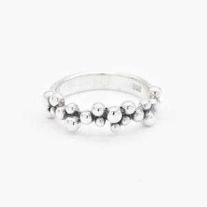 Silberring mit Bläschen, Kugelring, Künstlerischer Perlenring, Silberring Halb Eternity Band, Silber für Alltag, Silber von Adina
