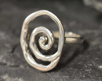 Unendlichkeitsring, Wirbelring, massiver Silberring, Statement-Ring, künstlerischer Ring, Spiralring, einzigartiger Ring, Silberspiralring, Silberring