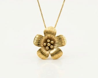 Flower Charm Necklace, Daisy Necklace, Large Flower Necklace, Flower Necklace, Gold Floral Necklace, Vintage Flower Pendant, Silver by Adina