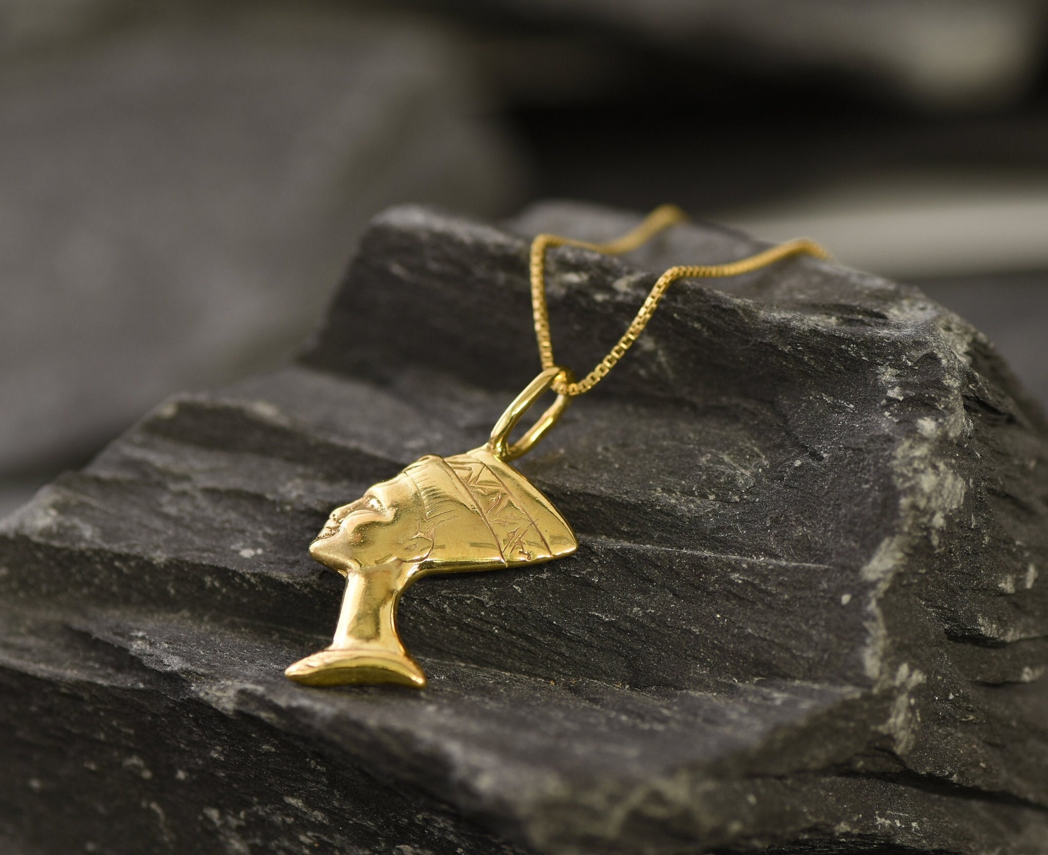 Gold Nefertiti Pendant, Egyptian Pendant, Antient Necklace Gold Nefertiti Pendant, Egyptian Pendant, Antient Necklace