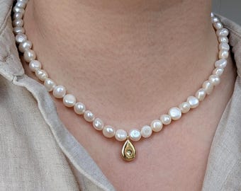 ELIZA Necklace – Chunky Freshwater Pearl Necklace with Zirconia Drop Pendant, Bridal Statement Jewelry