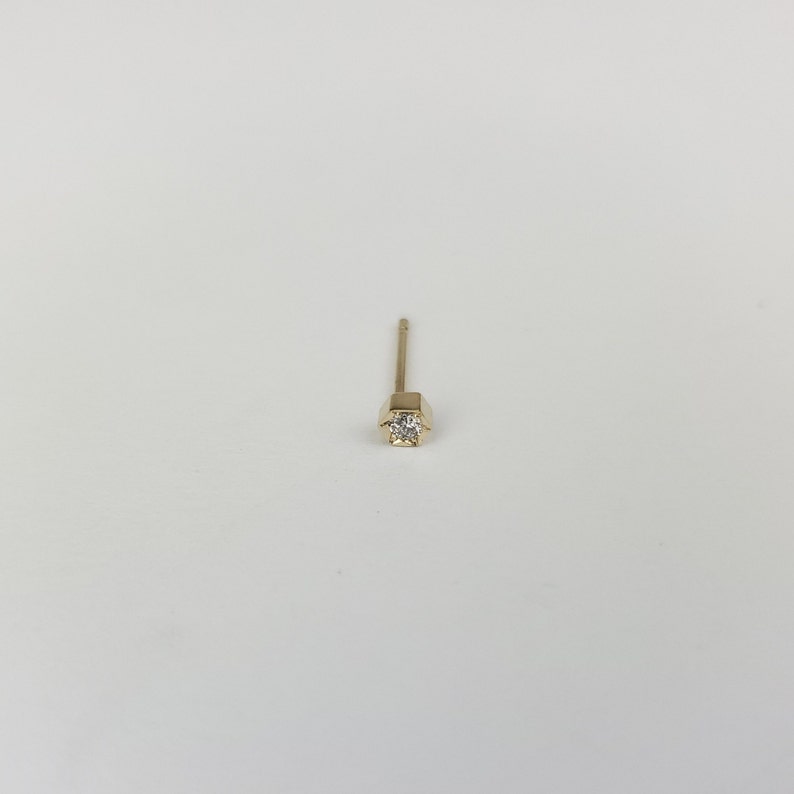 White 1 Diamond 0.03ct Solitaire Earring Dainty Stud Hexagon Shape Earring 14K Yellow Rose Gold Simple Minimalist Geometric Design