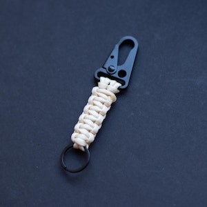 Paracord Tactical Keychain, Keychain Clip