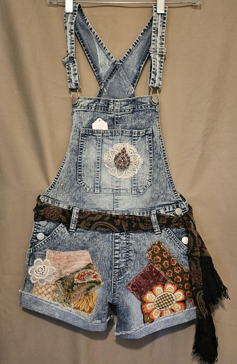 Eva Embroidered Short Overalls