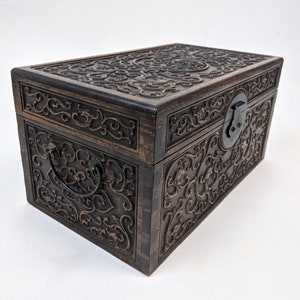 Antique Chinese Rosewood (Huanghuali) chest/table box