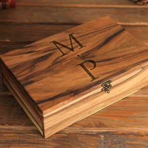 Custom wooden keepsake box for men, Personalized wooden box for men, Solid wood box,Monogram wood box,Custom engraved wood box,Groomsman box