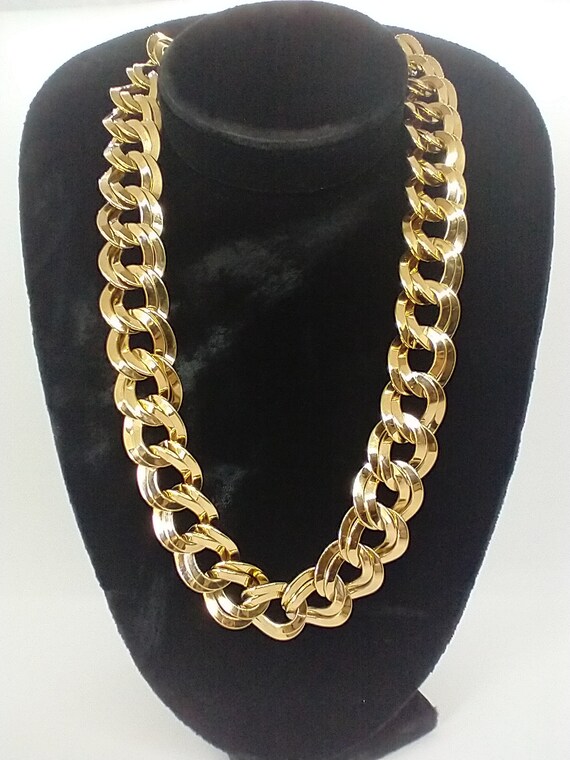 Thick chunky MONET 80s Gold Link Chain necklace - image 9