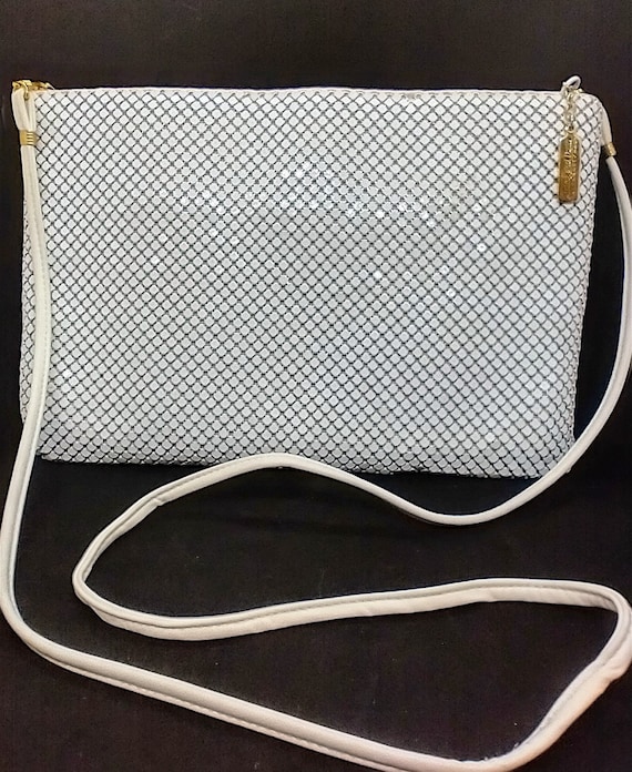 Vintage Whiting & Davis Clutch Purse Handbag White