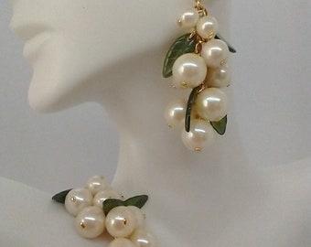 Handmadeed Women Simulated Pearl Grapes Clip on Dangle Earrings Hook Drop Earring 