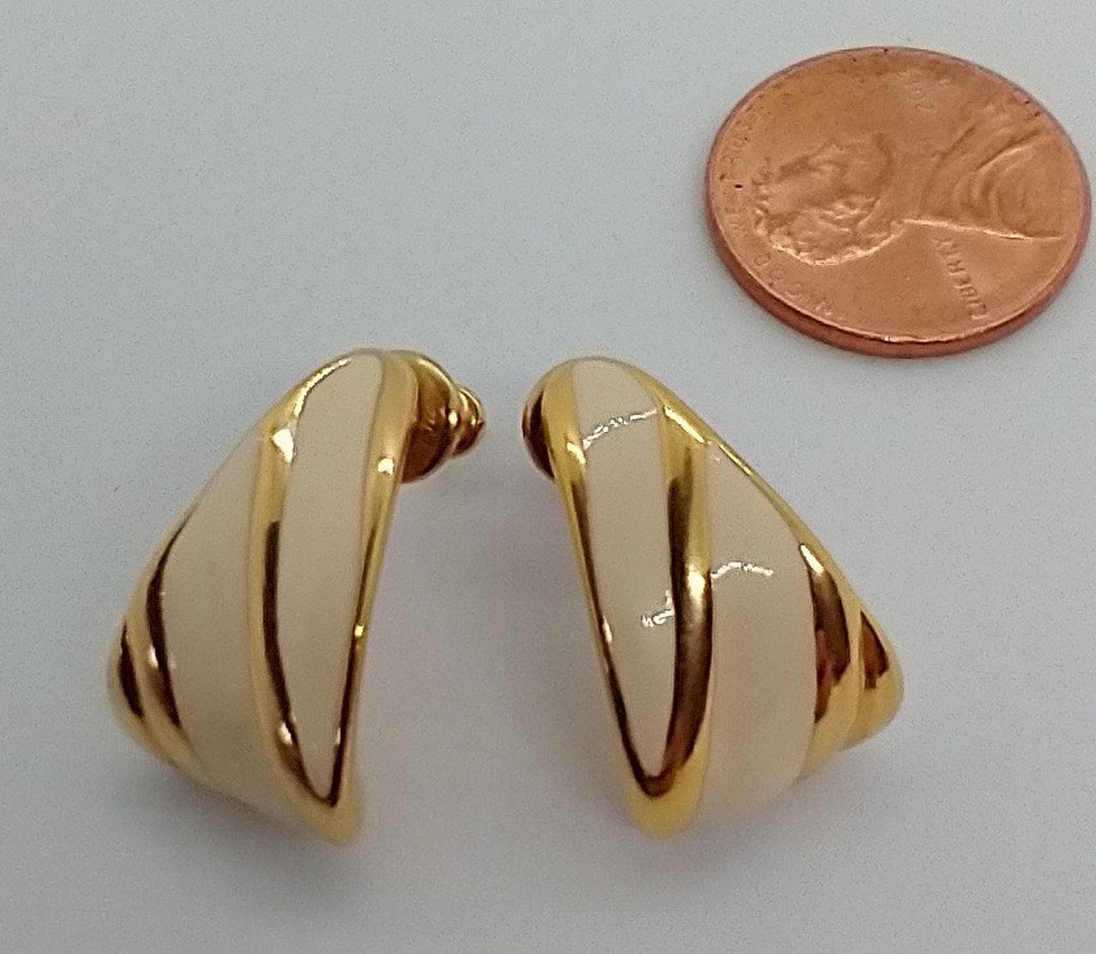 Vintage Signed Earrings Ivory Enamel and Goldtone Etsy