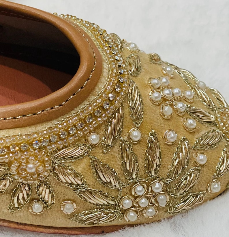 Pearl Embroidered Handcrafted Jutti for girls/khussa/mojaris/ballet shoes/flat shoes for Girls/Girls Punjabi Jutti / Golden Color Jutti image 2