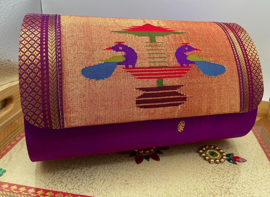 Pure Silk Single Handle Handloom Purse With Peacock Design – Paithani Purses