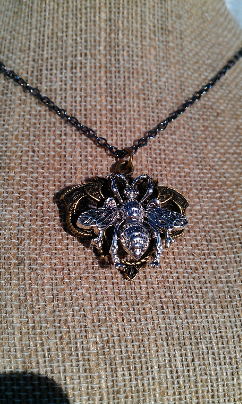Bumble Bee Pendant Necklace Choker Adjustable