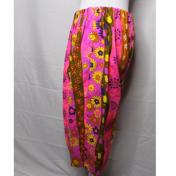 Vintage 1960's Hand Made Skirt Flower Power Mediu… - image 2