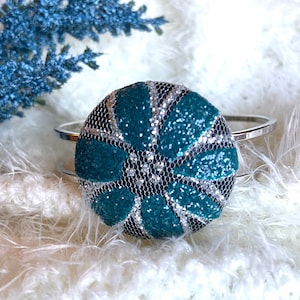 Glitzy Bangle Button Bracelet