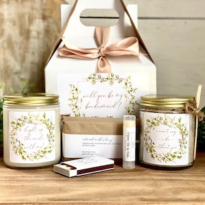 Greenery Bridesmaid Box, Maid of Honor Gift, Personalized bridesmaid gift, Modern Bridesmaid Proposal, Soy Candle & Sugar Scrub