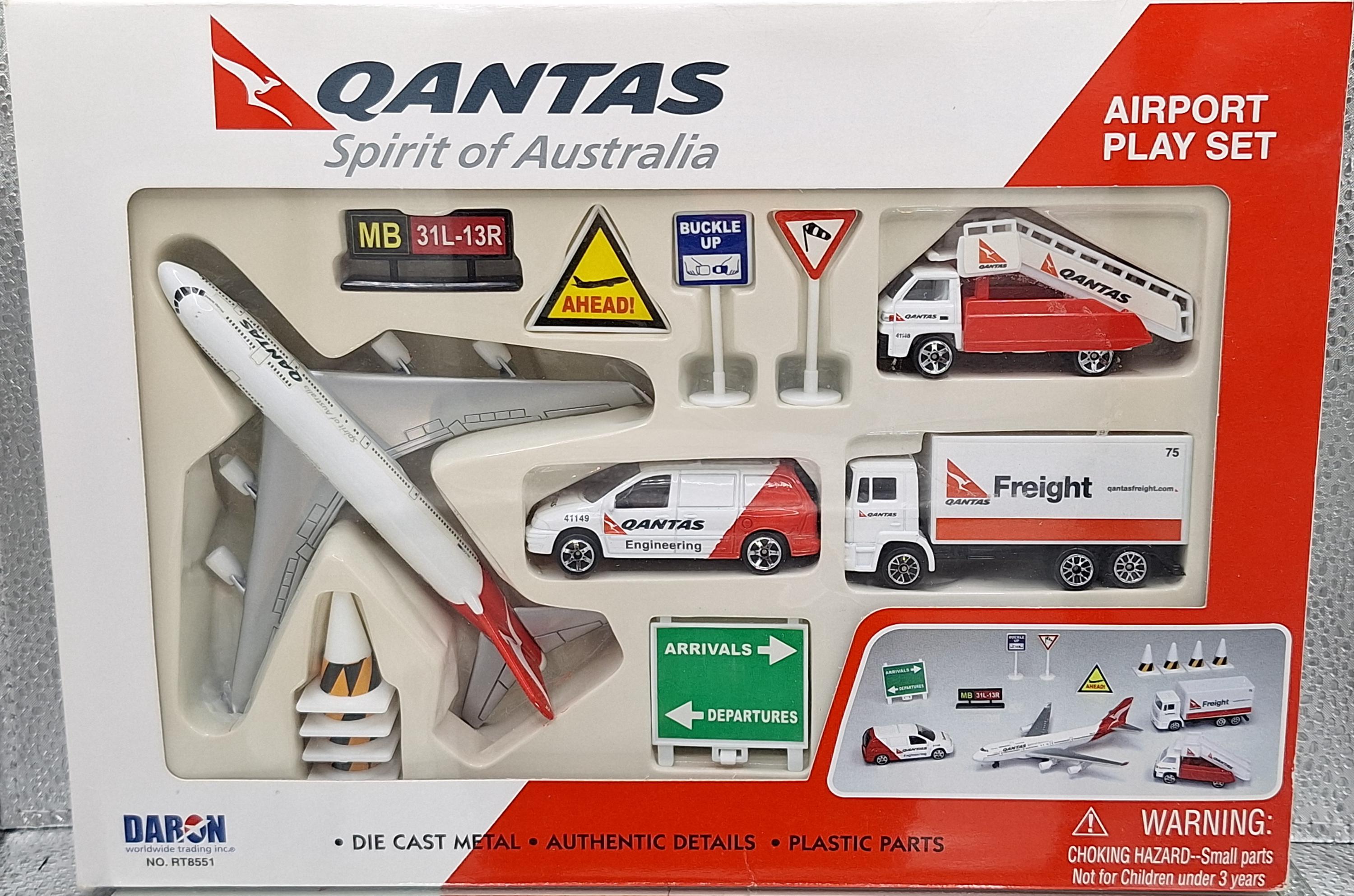Qantas Boeing 747 Airport Playset Deluxe Daron Canada