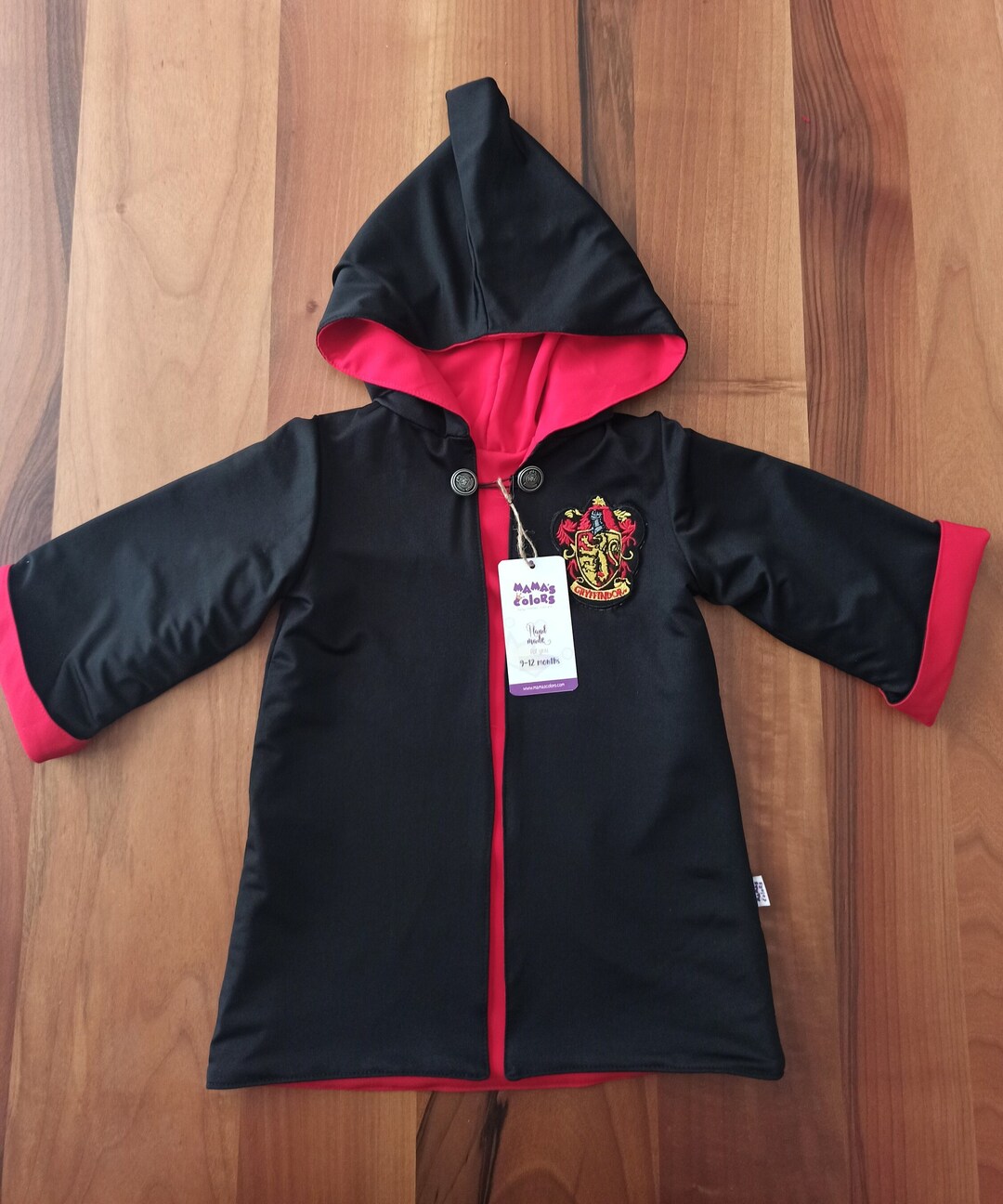 Harry Potter Cloak, Harry Potter Inspired Gryffindor Badged Cloak. Best