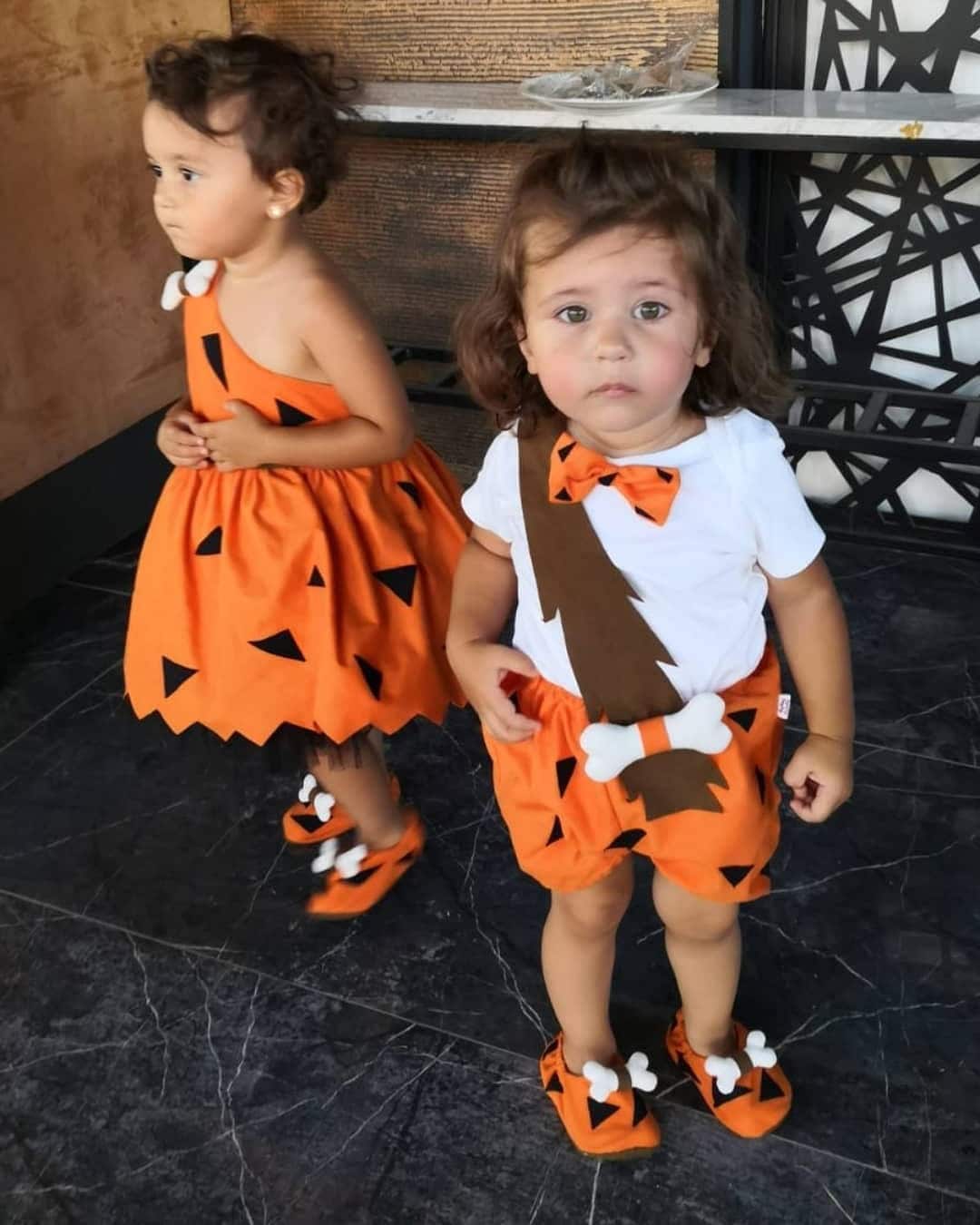 Real Life Pebbles and Bamm Bamm with Working Flintstones Car  Flintstones,  Pebbles flintstone halloween costume, Twin halloween