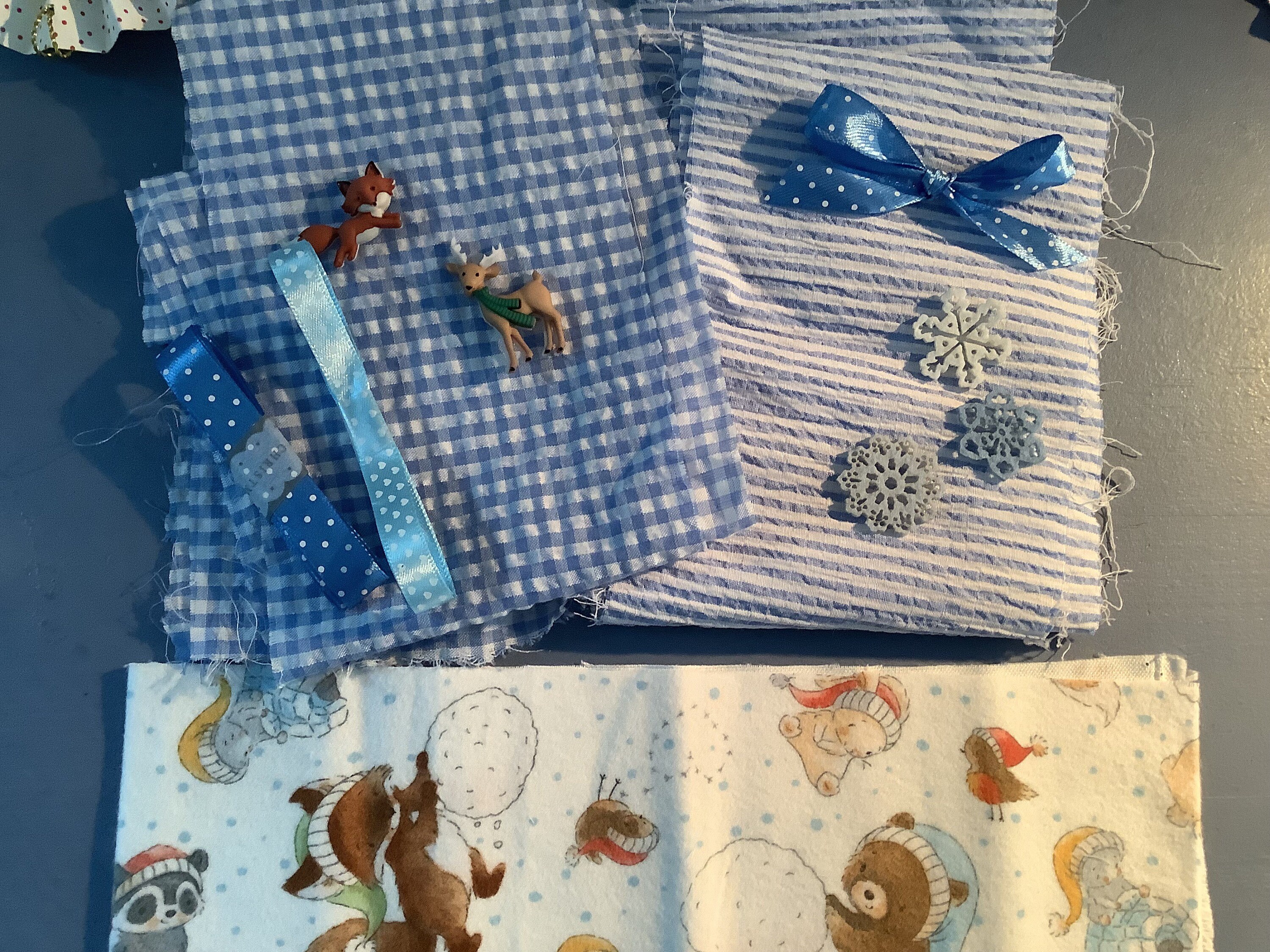 Kit Pour Loisirs Créatifs Coupons de Tissus , Boutons Ruban, Neige, Hiver, Renard, Cerf, Flocons