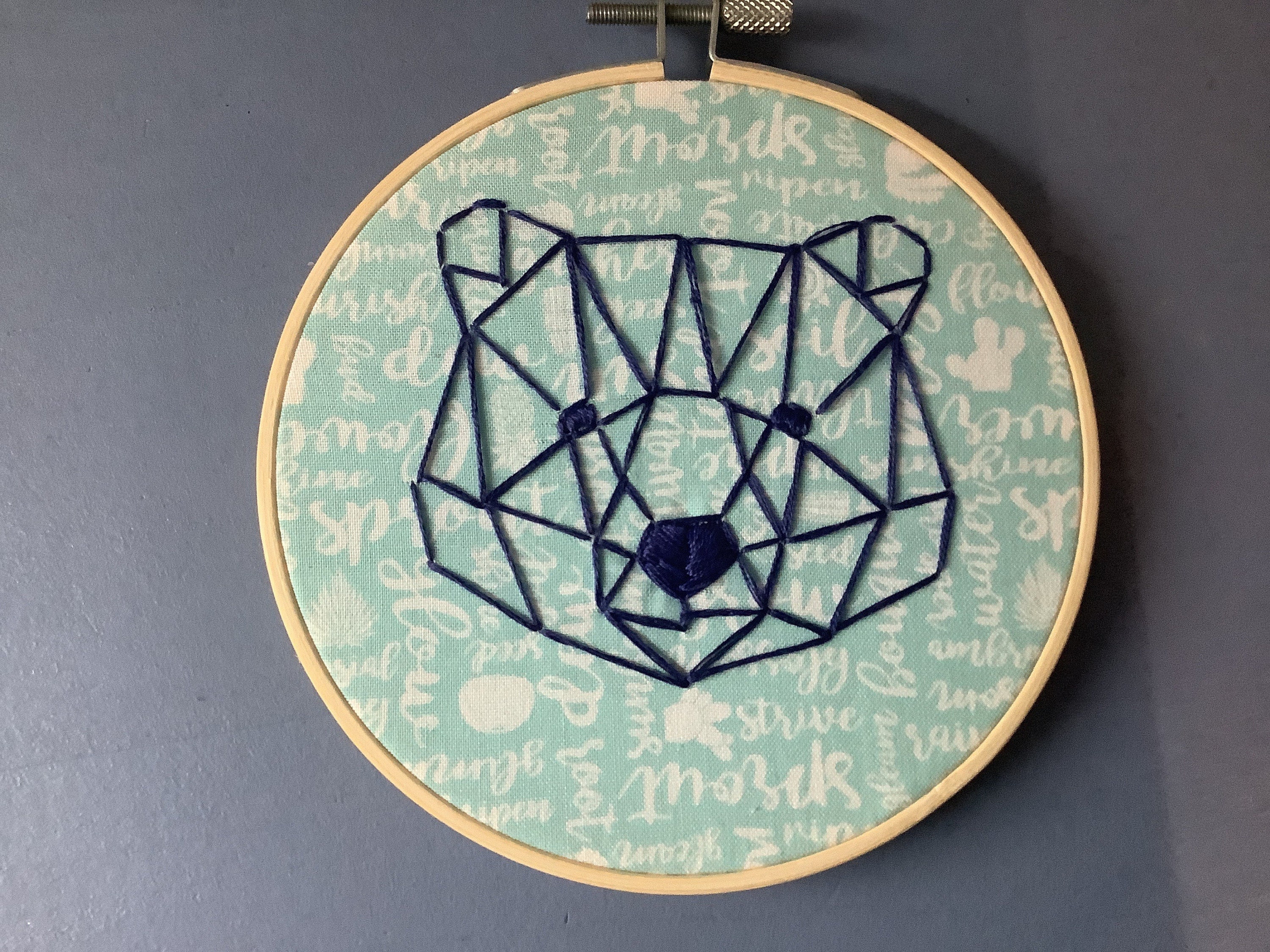 Tambour Brodé Silhouette Ours/Cercle à Broder/Tissu/Broderie Mains