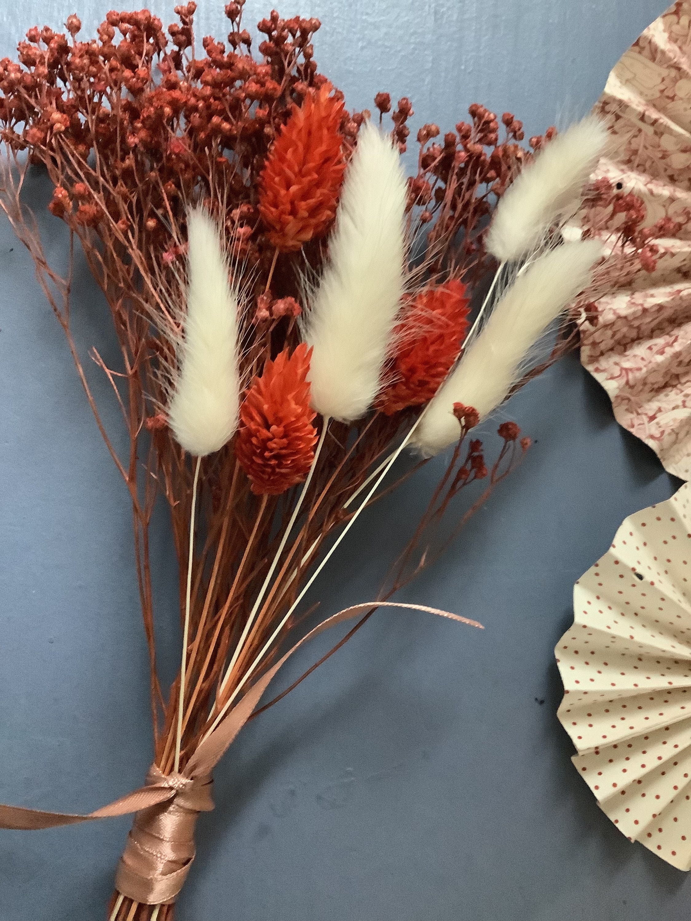 Petit Assortiment de Fleurs Séchées Pour Vos Réalisations ou Utiliser Tel Que Présenté/Fleurs /Bohèm