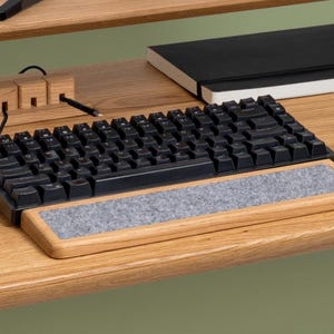 Ergonomic Wooden Wrist Rest for Keyboard | Comfortable Support Felt Pad | Custom Hand Padding | Home Office Desk Accessories