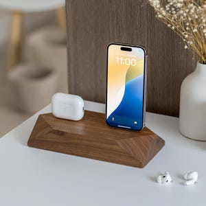 Duale Dockingstation aus Holz, doppelte Beleuchtung / USB-C-Ladestation, kombiniertes IPhone-IPods-Ladegerät, Schreibtischeinrichtung aus Holz, einzigartiges Zubehör für Männer