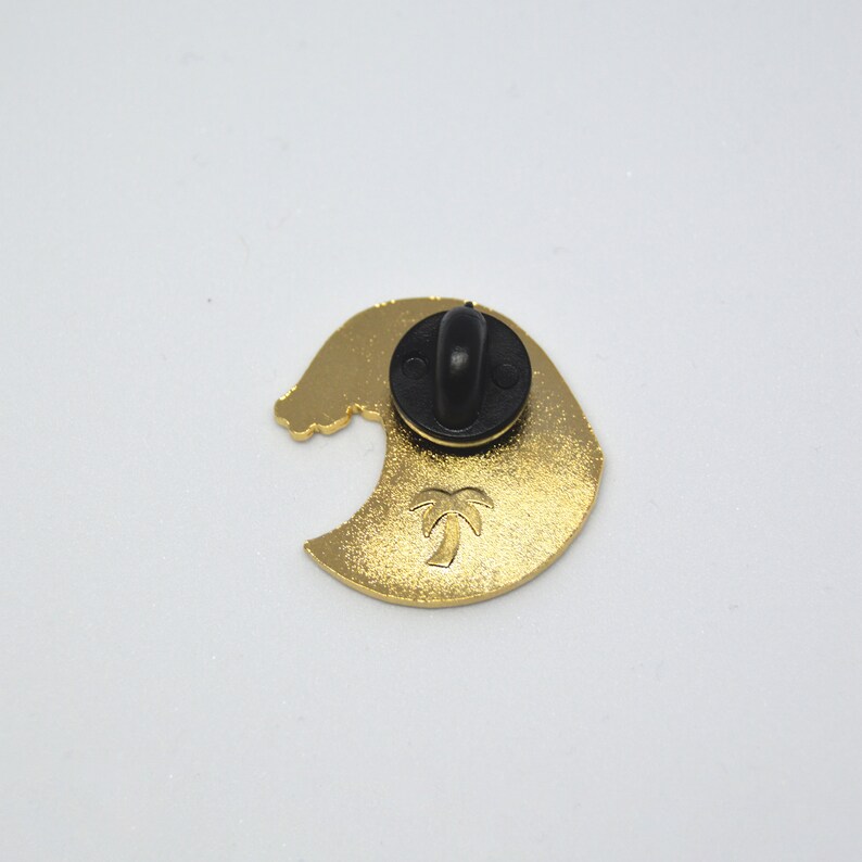 Kanagawa Wave Enamel Pin Badge - Red - Etsy
