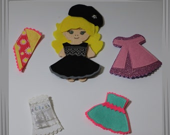 Set aus Filzpuppe und Kleidern für Mädchen, handgefertigte Rollenspielpuppe aus Filz, Puppenhausminiatur, perfektes und günstiges Geburtstagsgeschenk für Kinder