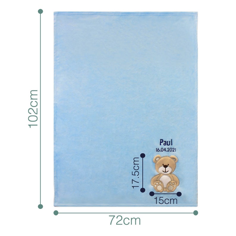 Babydecke mit Öko Tex Zertifikat bestickt mit Wunschtext Personalisierte Kuscheldecke für Baby Jungen und Mädchen I Geburt Erstausstattung Blaue Decke mit Bär