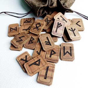 25 Set of walnut Scandinavian runes in linen bag, Runes Elder Futhark, laser engraved divination tools