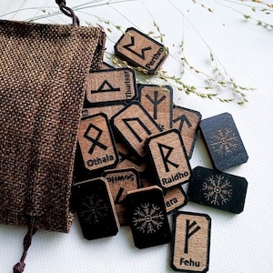 Set Scandinavian wooden runes Elder Futhark for beginners in wooden box and linen bag, Engraved Helmet of Awe
