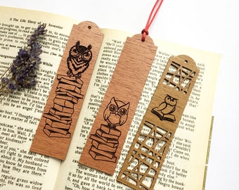 Owl on books engraved Bookmark, Magic wizard Wooden unique bookmark