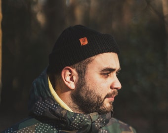 Black Trawler Wooly Hat. Soft and durable Midnight Black Fishermans-style beanie for men or women that's been hand-crafted in the UK.