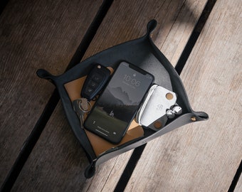 Leather Valet Tray | Personalised Catch-All Desk Tray | Handmade from Genuine Italian Leather. Personalised Home Decor. Perfect gift for him