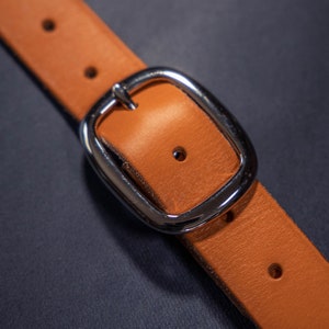 Smart mens leather belt