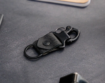 Leather Keyring Clip. Handmade with Premium Italian Pueblo Leather and Strong Hardware for a Lifetime of Adventures. Guaranteed for Life.