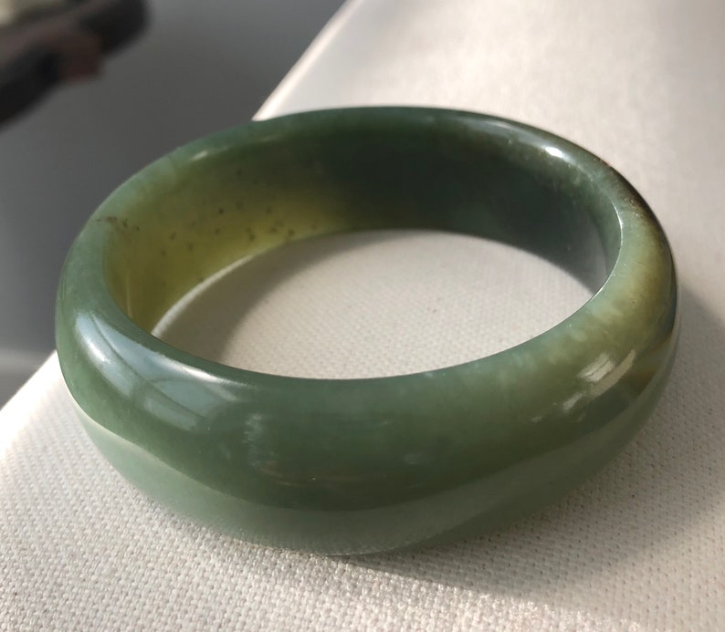 Soft Green Siberian Jade Bangle