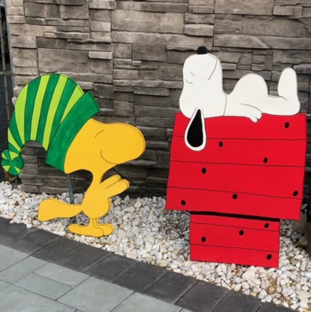 Snoopy Doghouse & Woodstock - Etsy