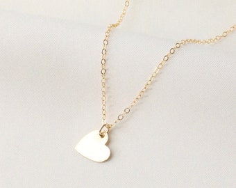 Heart Necklace / Dainty Jewelry / Love Necklace / Gold Heart Necklace / Minimalist Necklace / Layering Necklace / 14k Gold Filled