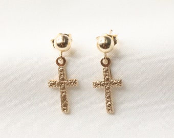 14k gold filled kruisoorbellen: sierlijke religieuze sieraden