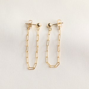 Brincos de corrente com clipe de papel preenchidos a ouro: elo retangular minimalista