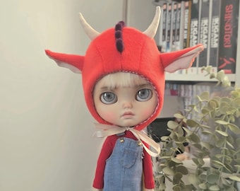 Bonnet Dragon rouge Blythe