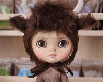 Bonnet Bison Blythe