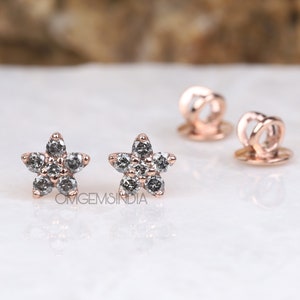 Flower Diamond Stud Earrings Floral Studs Cluster Diamond Earrings Flower Earrings Floral Earrings Gold Earring Pair Minimalist Earrings